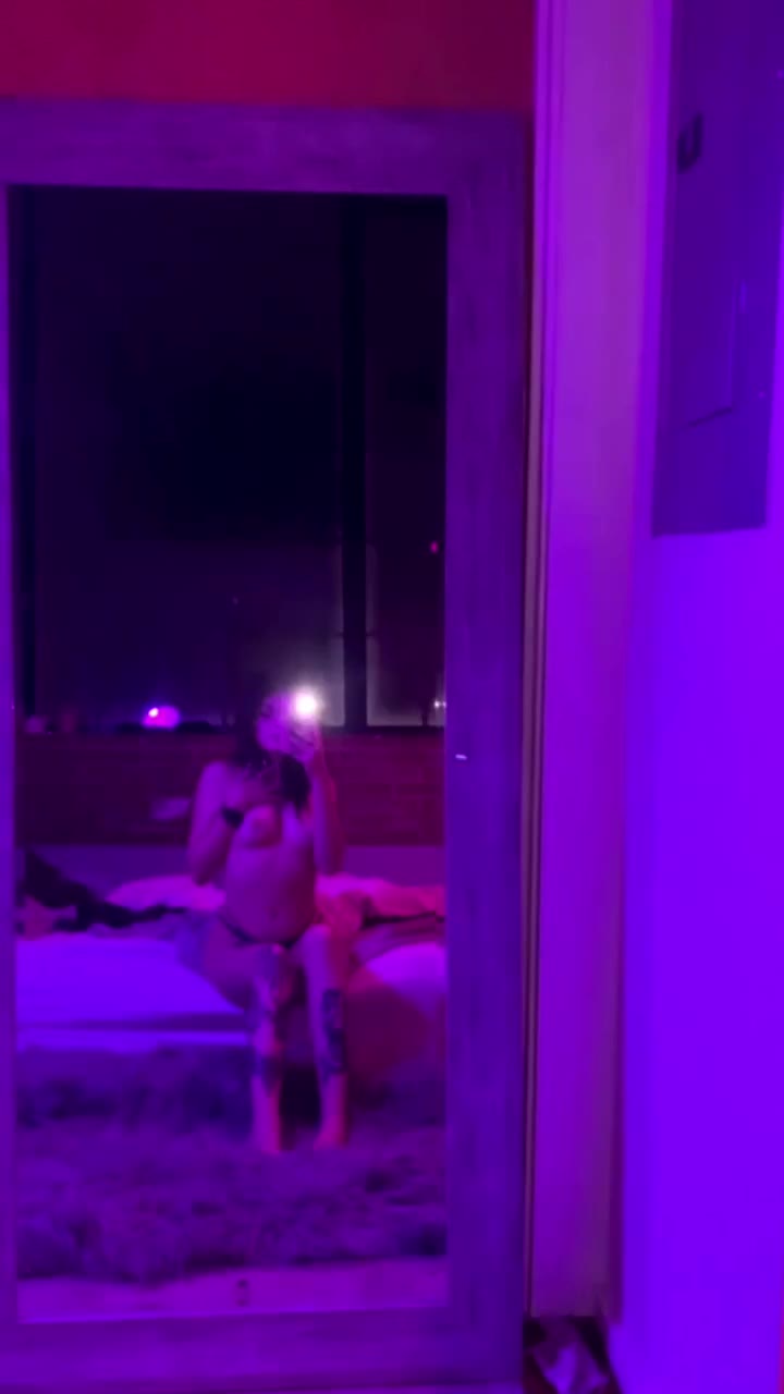 Видео 1 в анкете